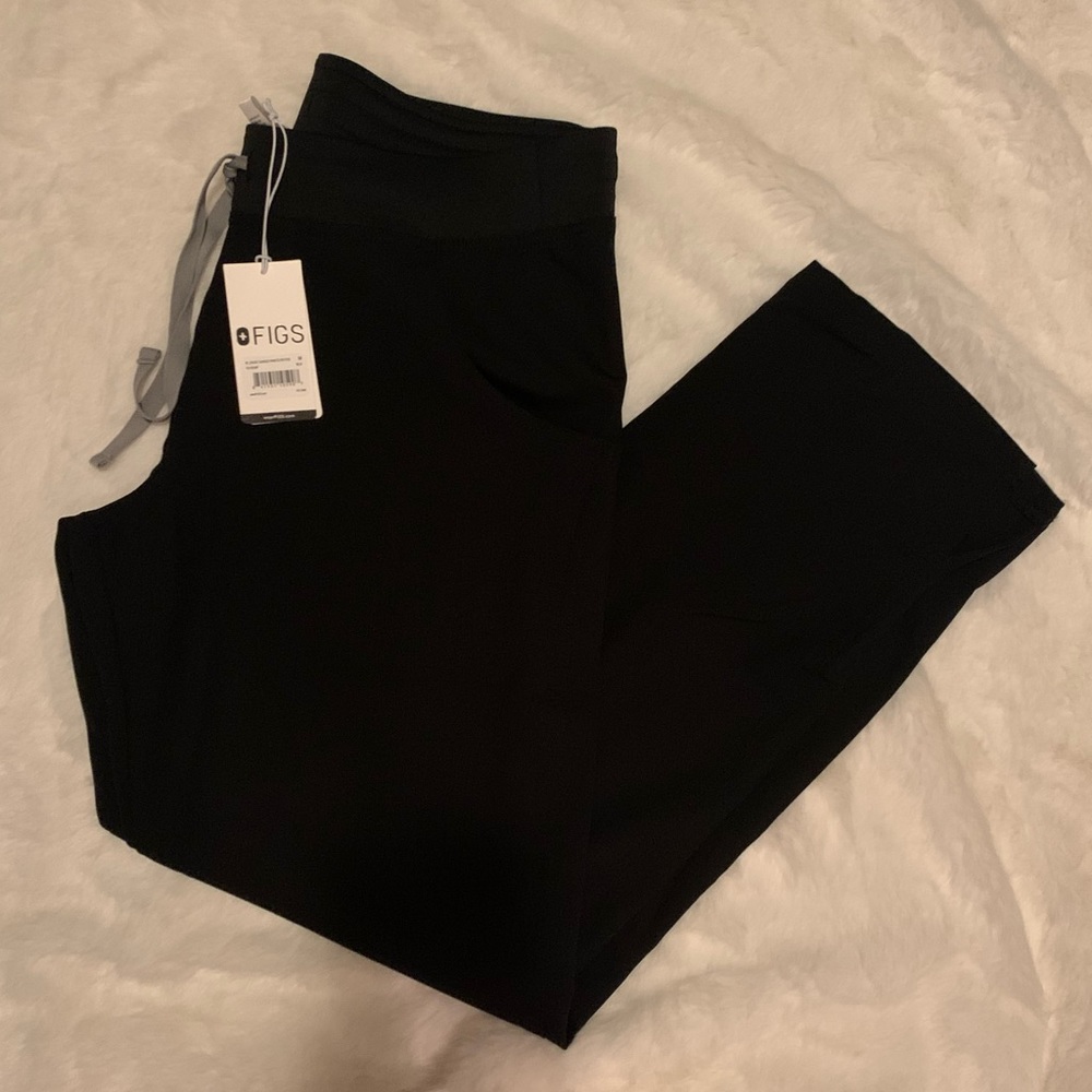 FIGS Kade Cargo Scrub Pants